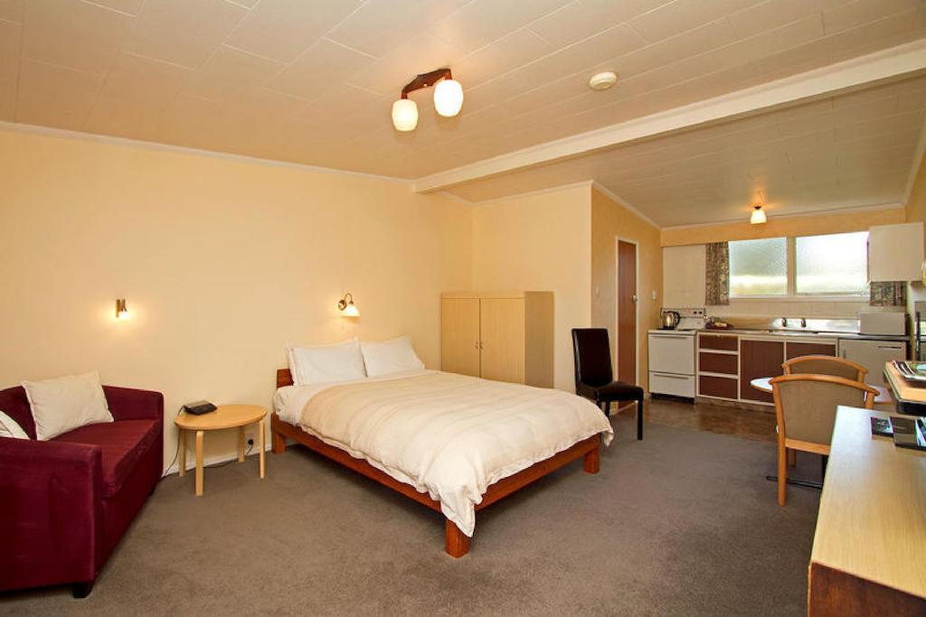 Broadway Lodge Motel Stratford Room photo