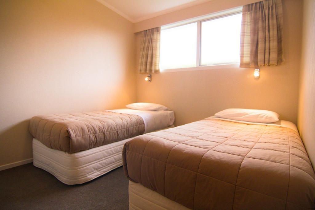 Broadway Lodge Motel Stratford Room photo