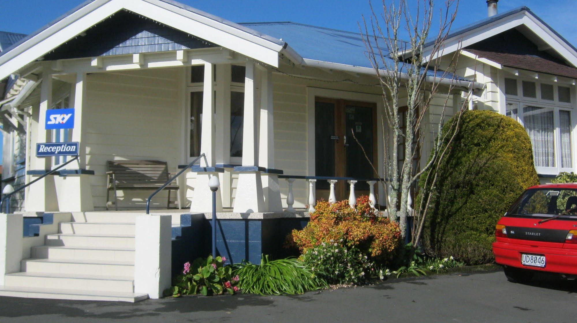 Broadway Lodge Motel Stratford Exterior photo